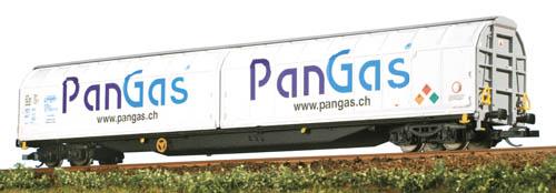 Slide wall box car "PanGas"<br /><a href='images/pictures/Tillig/15801.jpg' target='_blank'>Full size image</a>